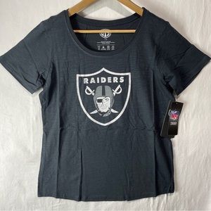 OTS Las Vegas Raiders Football Graphic T-Shirt Women’s Size L NFL Team Apparel.